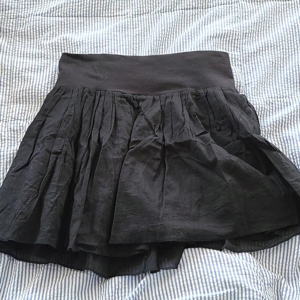 8/12 H&M SKIRT